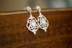 How to Pick the Perfect Diamond Earring For Your Love At This Black Friday